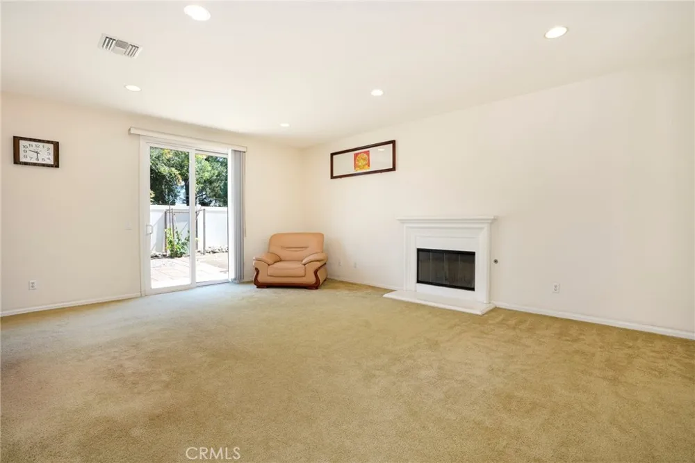 903 W Gladstone Street Azusa, CA 91702