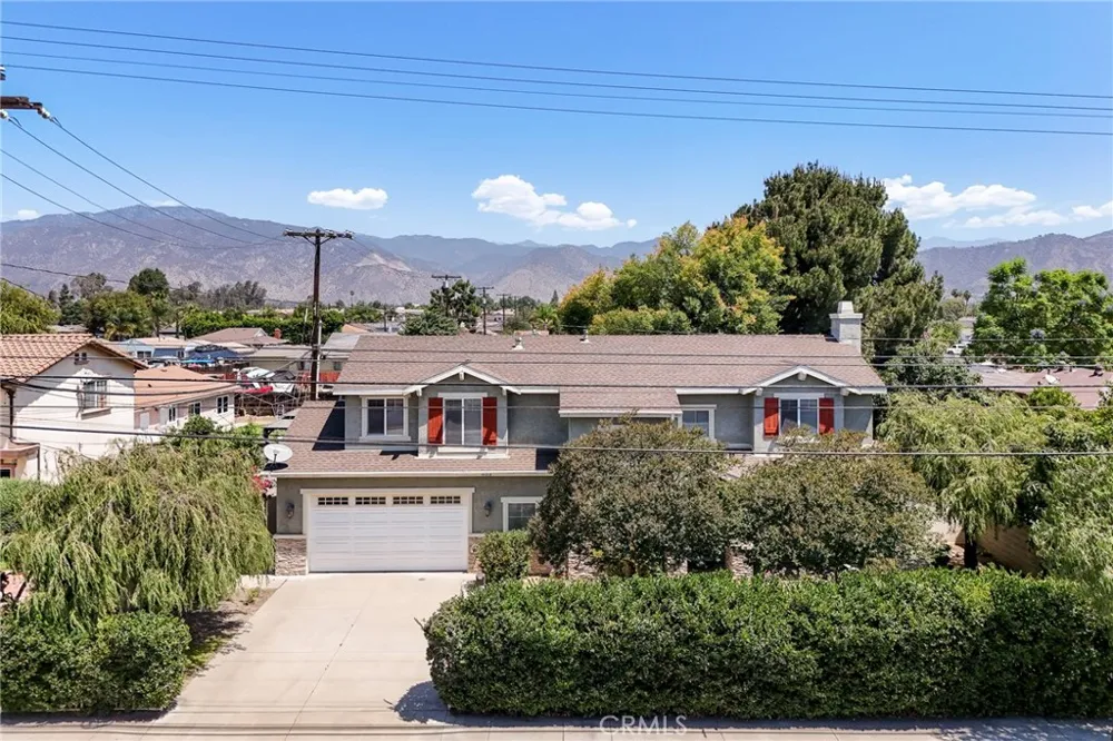 903 W Gladstone Street Azusa, CA 91702
