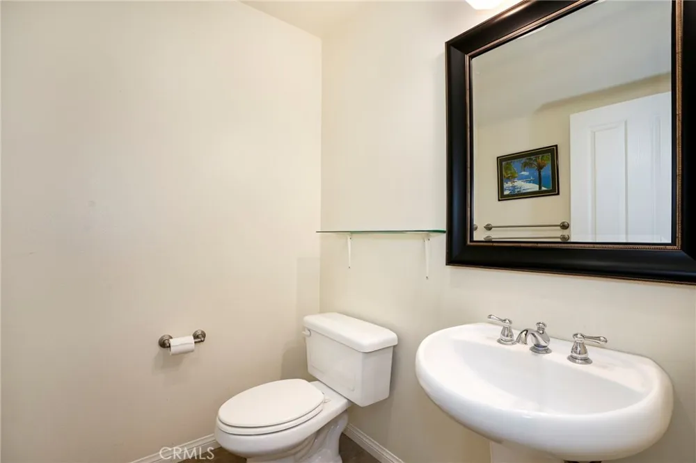 903 W Gladstone Street Azusa, CA 91702