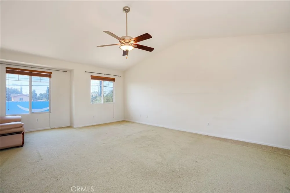 903 W Gladstone Street Azusa, CA 91702