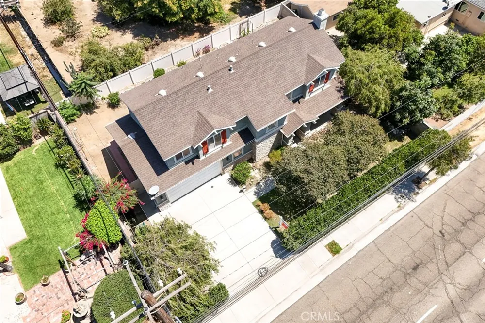 903 W Gladstone Street Azusa, CA 91702