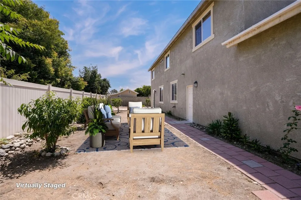 903 W Gladstone Street Azusa, CA 91702