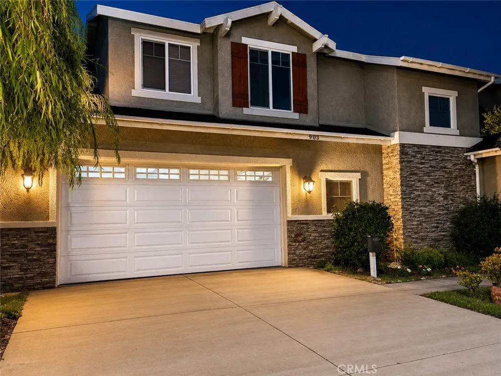 903 W Gladstone Street Azusa, CA 91702