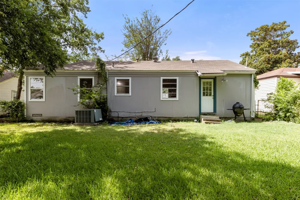 1513 Davis Boulevard Garland, TX 75042