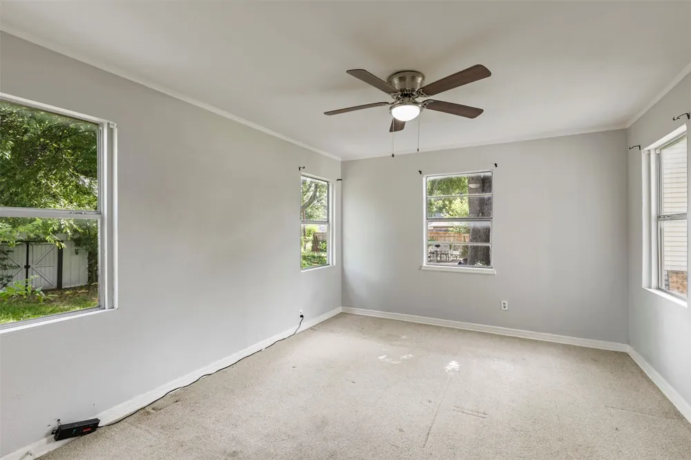 1513 Davis Boulevard Garland, TX 75042
