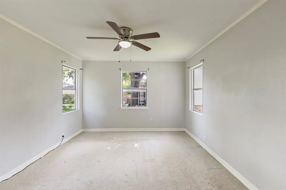 1513 Davis Boulevard Garland, TX 75042