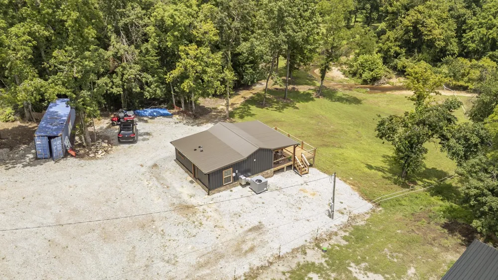 5690 CERRO GORDO RD Olivehill, TN 38475