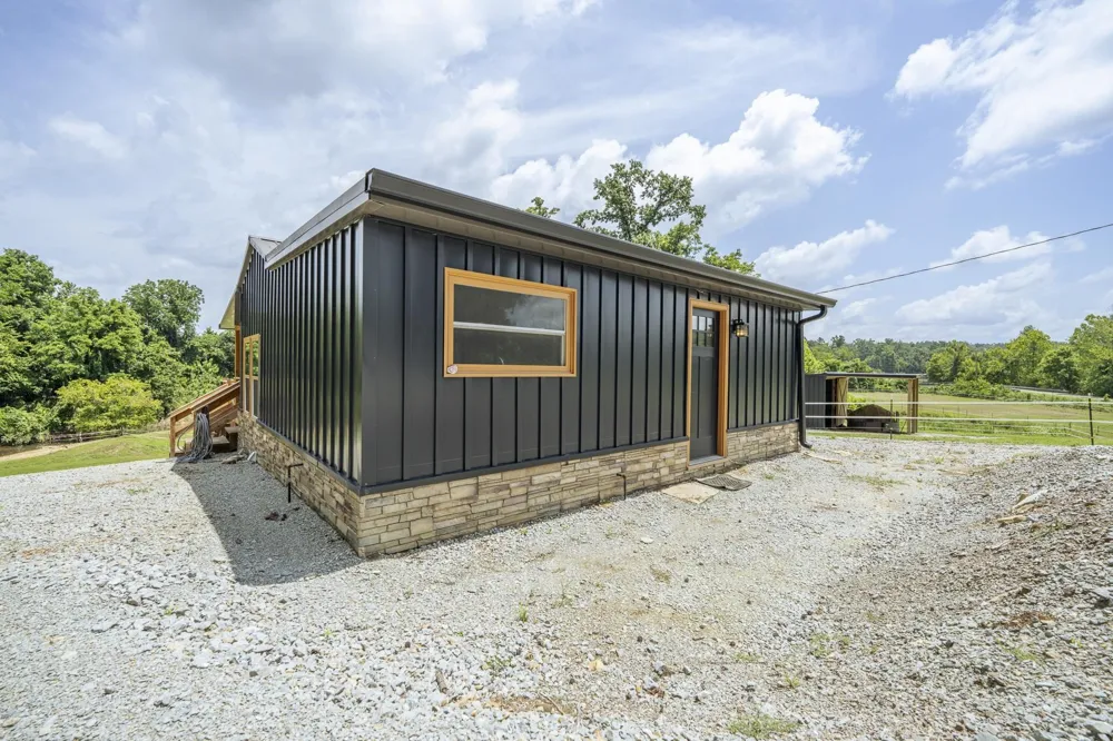 5690 CERRO GORDO RD Olivehill, TN 38475