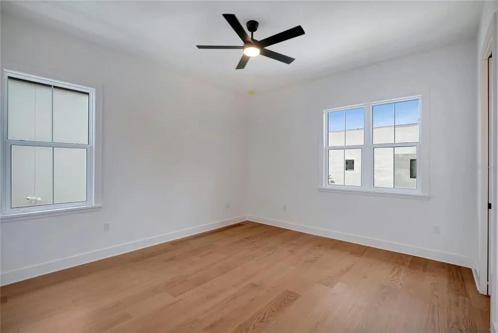 3106 W COACHMAN AVENUE Tampa, FL 33611
