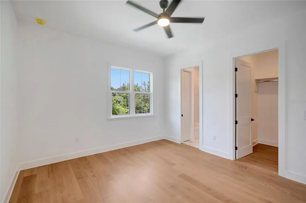 3106 W COACHMAN AVENUE Tampa, FL 33611
