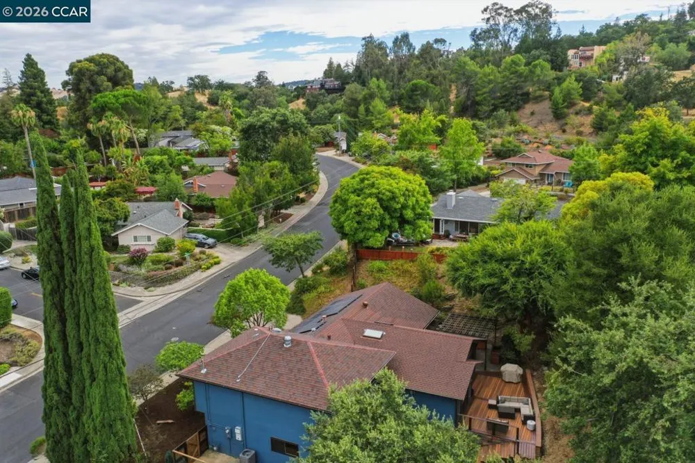 917 Hamilton Dr Pleasant Hill, CA 94523