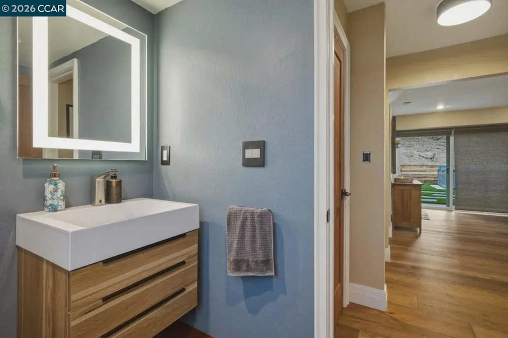 917 Hamilton Dr Pleasant Hill, CA 94523