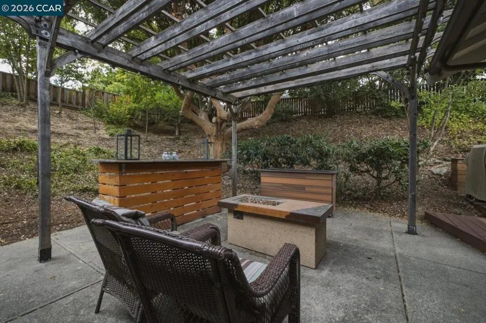 917 Hamilton Dr Pleasant Hill, CA 94523