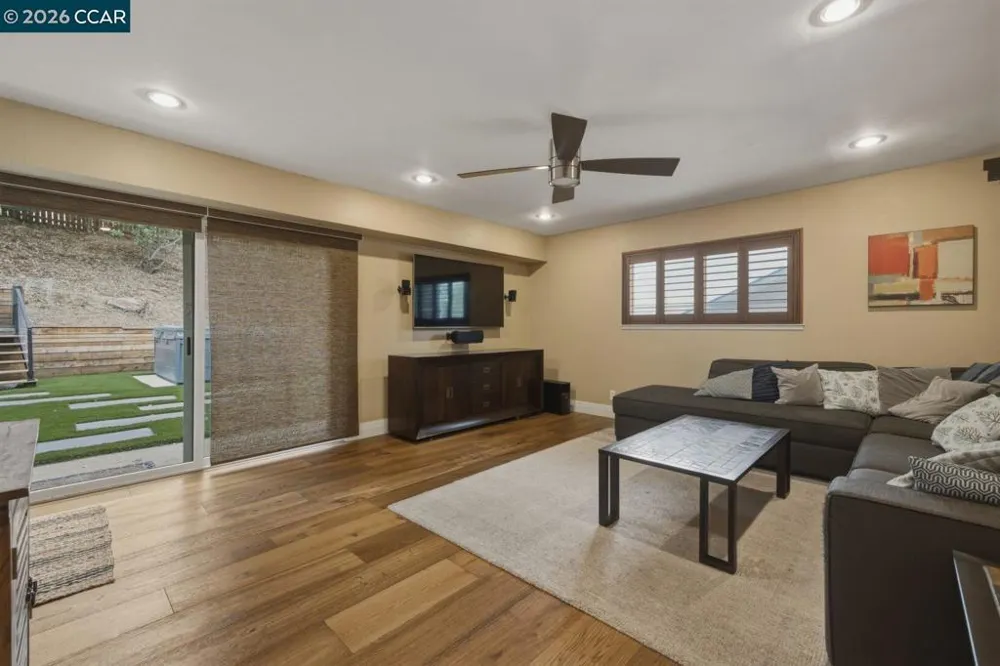 917 Hamilton Dr Pleasant Hill, CA 94523