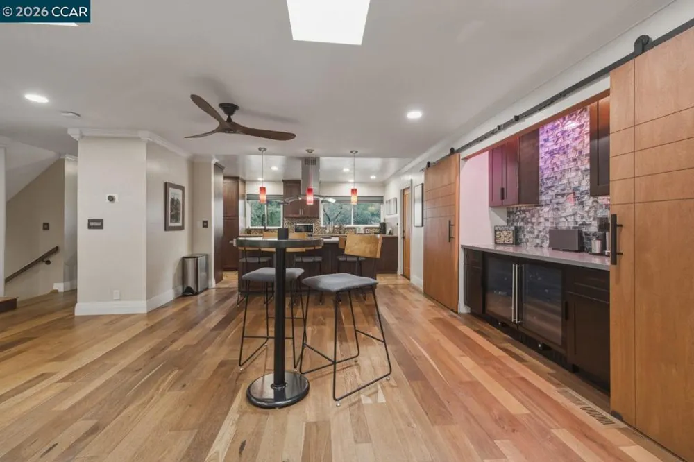917 Hamilton Dr Pleasant Hill, CA 94523