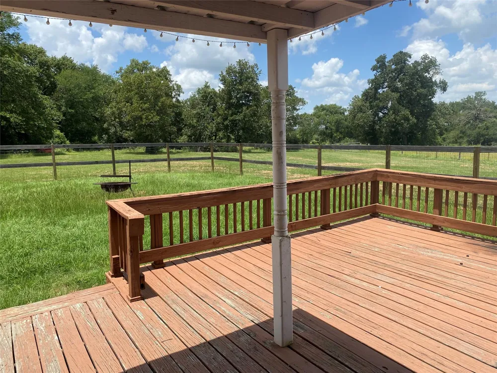 10675 Whiterock Road Bremond, TX 76629