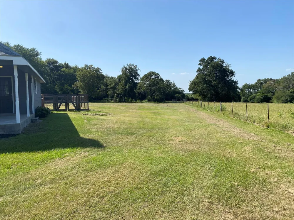 10675 Whiterock Road Bremond, TX 76629