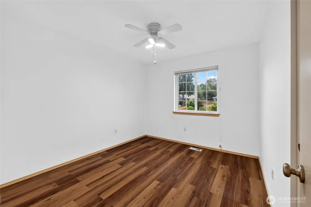426 Comet Street Milton, WA 98354
