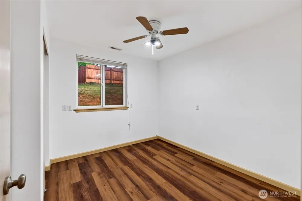 426 Comet Street Milton, WA 98354