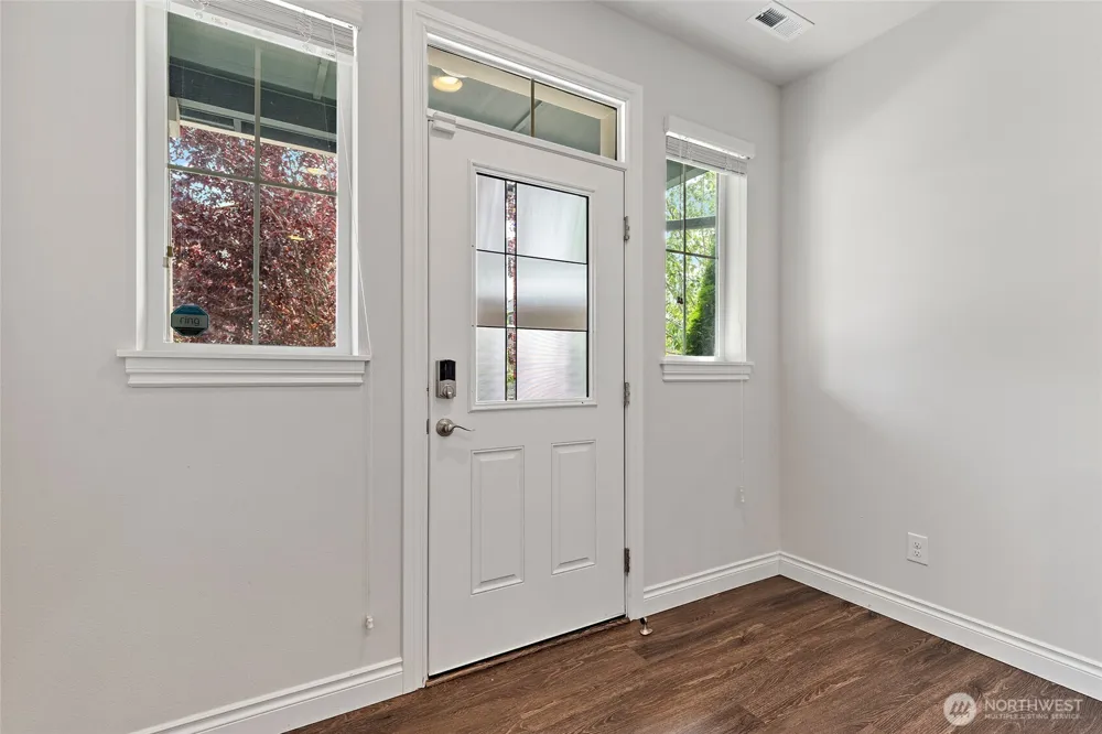 8442 NE 203rd Place Bothell, WA 98011