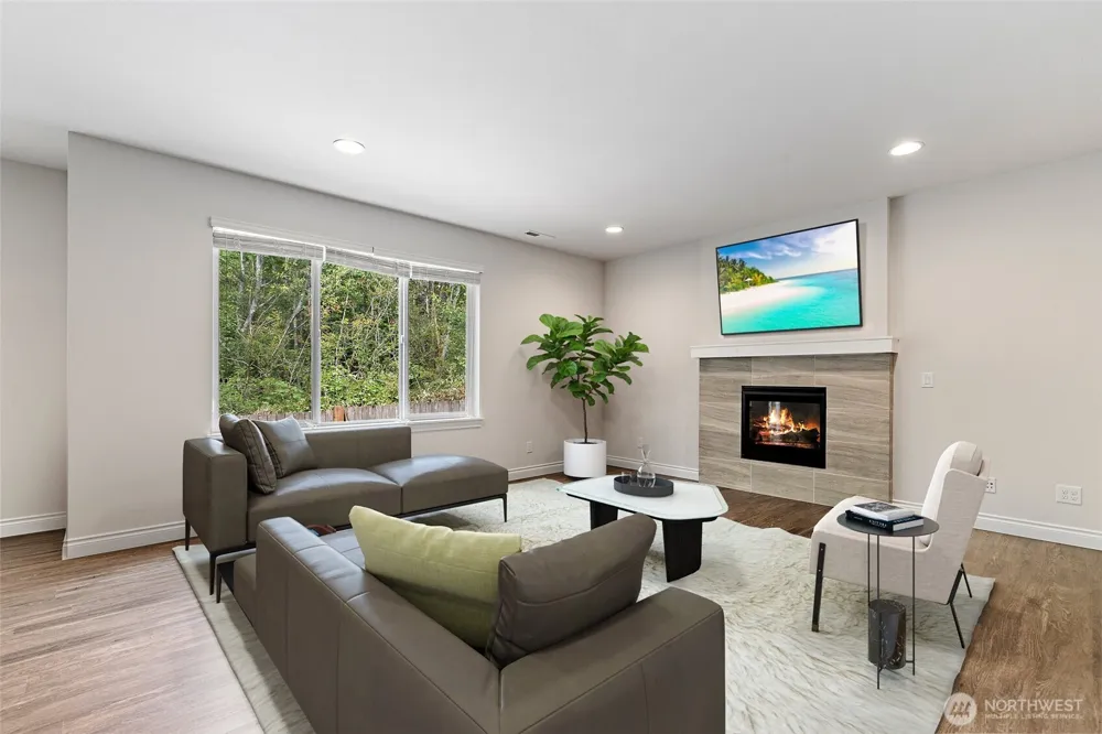 8442 NE 203rd Place Bothell, WA 98011