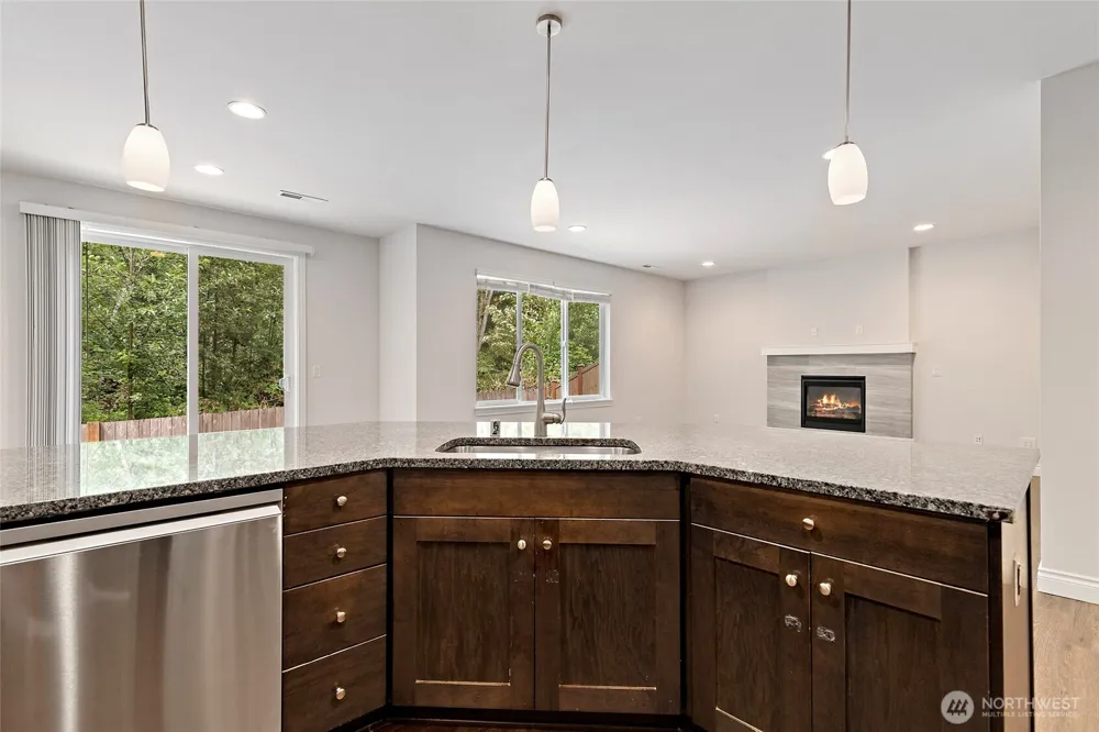 8442 NE 203rd Place Bothell, WA 98011