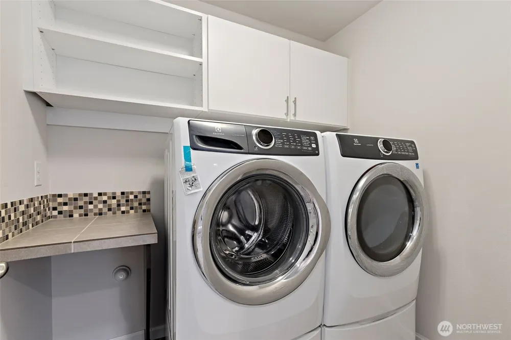 8442 NE 203rd Place Bothell, WA 98011