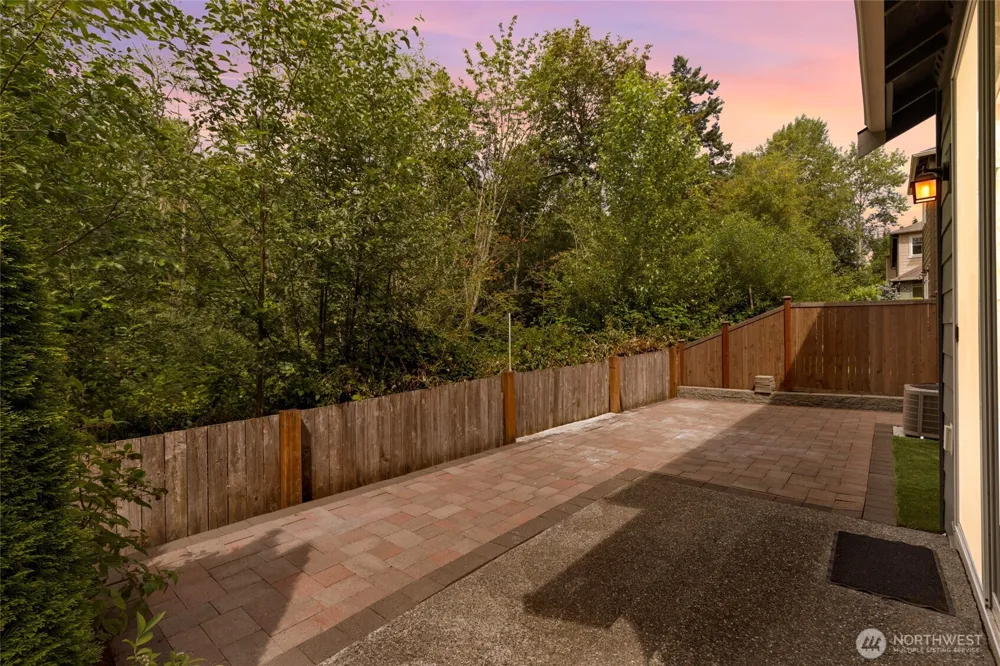 8442 NE 203rd Place Bothell, WA 98011