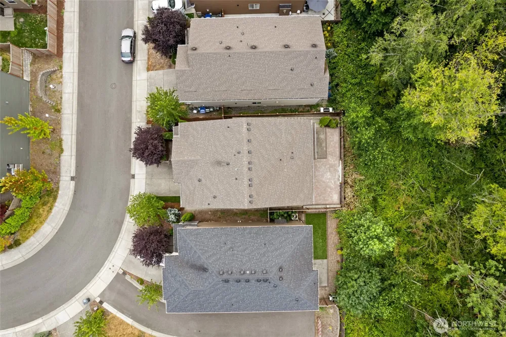 8442 NE 203rd Place Bothell, WA 98011