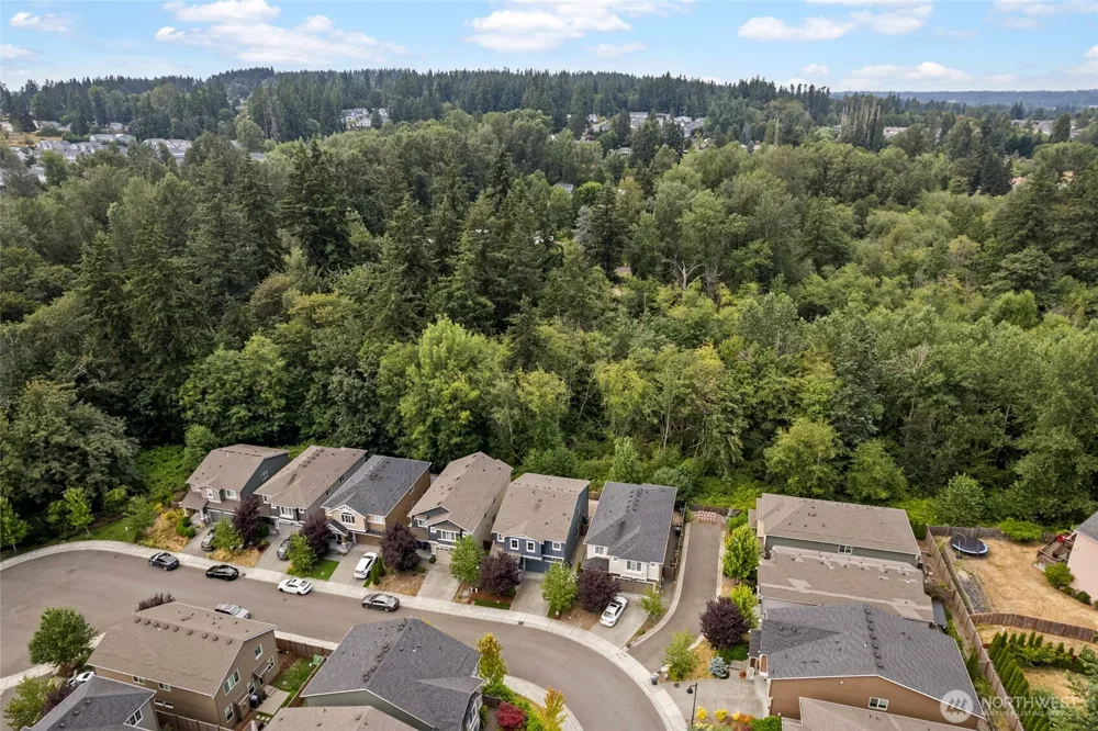 8442 NE 203rd Place Bothell, WA 98011