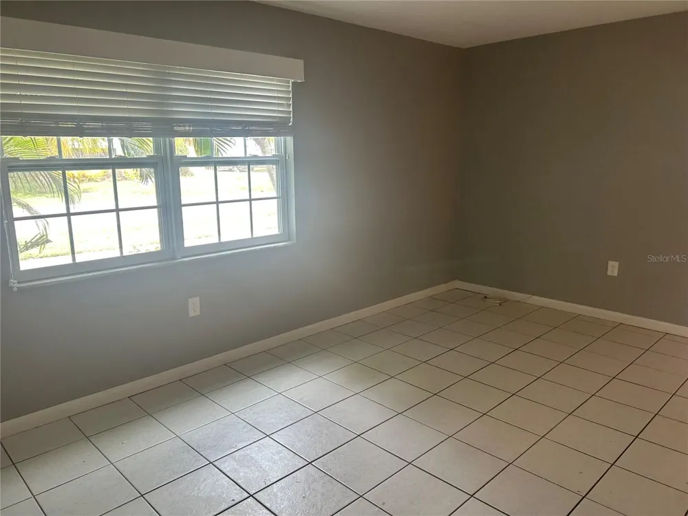 300 35TH AVENUE #F8 St Petersburg, FL 33704
