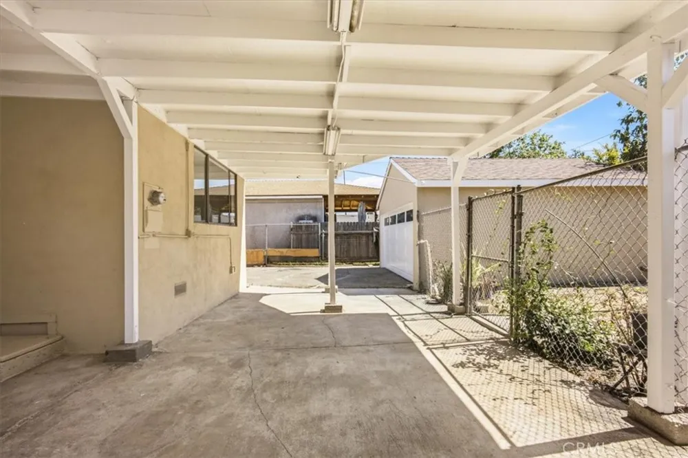 4435 Landis Baldwin Park, CA 91706