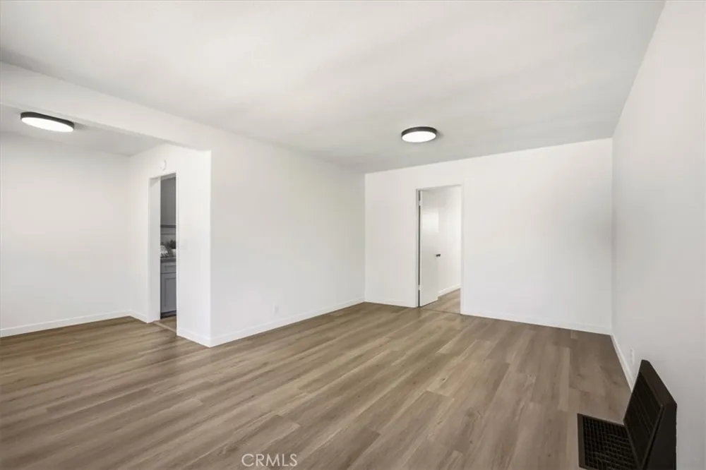 4435 Landis Baldwin Park, CA 91706