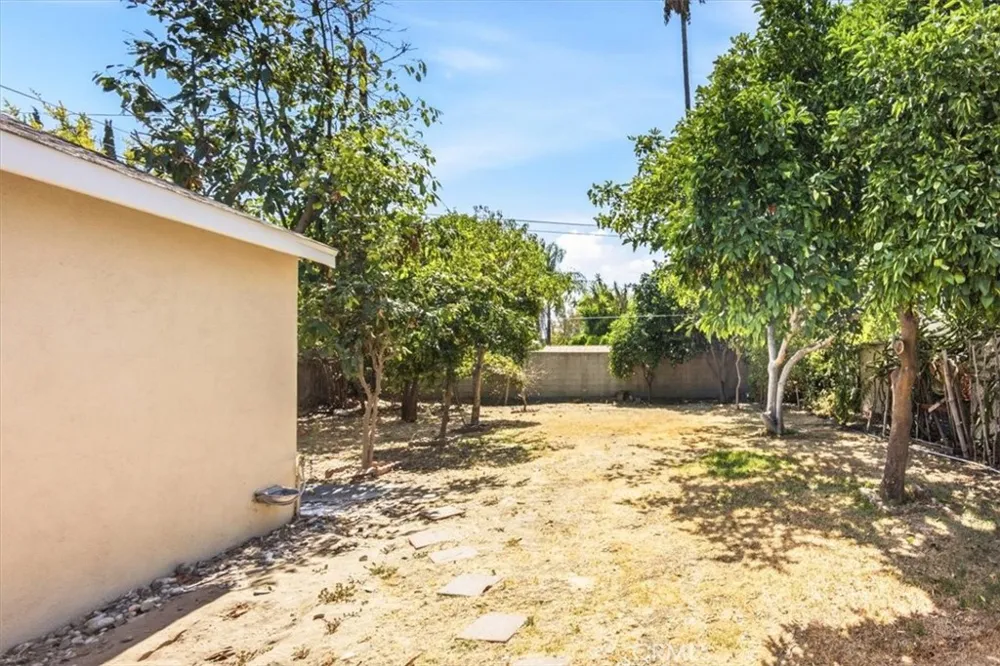 4435 Landis Baldwin Park, CA 91706