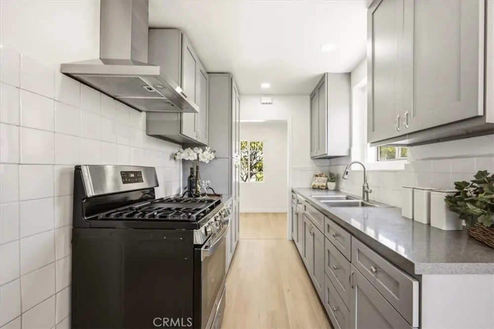 4435 Landis Baldwin Park, CA 91706