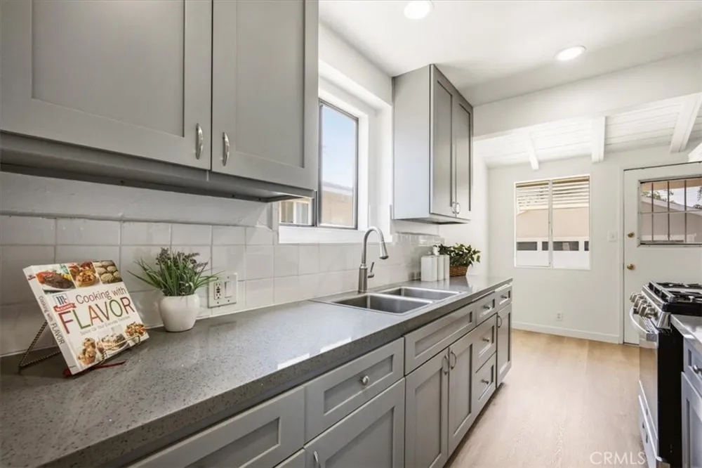 4435 Landis Baldwin Park, CA 91706