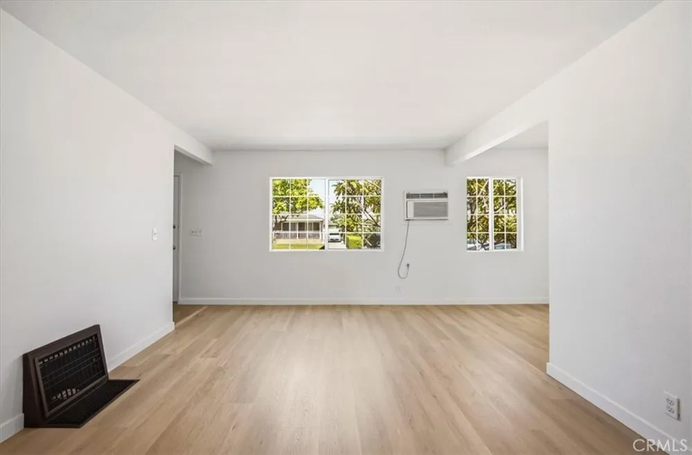 4435 Landis Baldwin Park, CA 91706