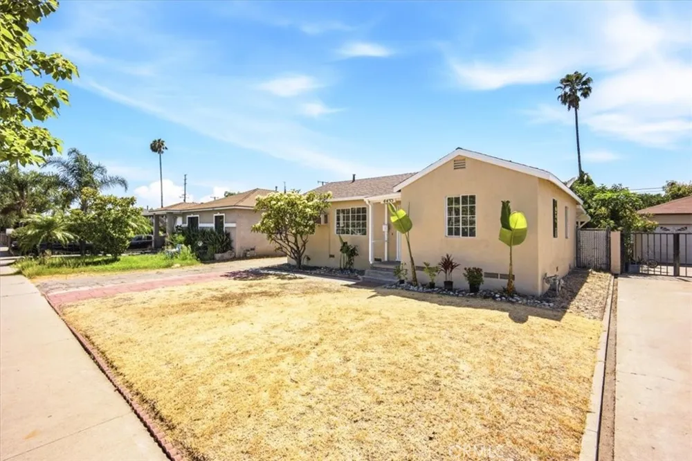 4435 Landis Baldwin Park, CA 91706