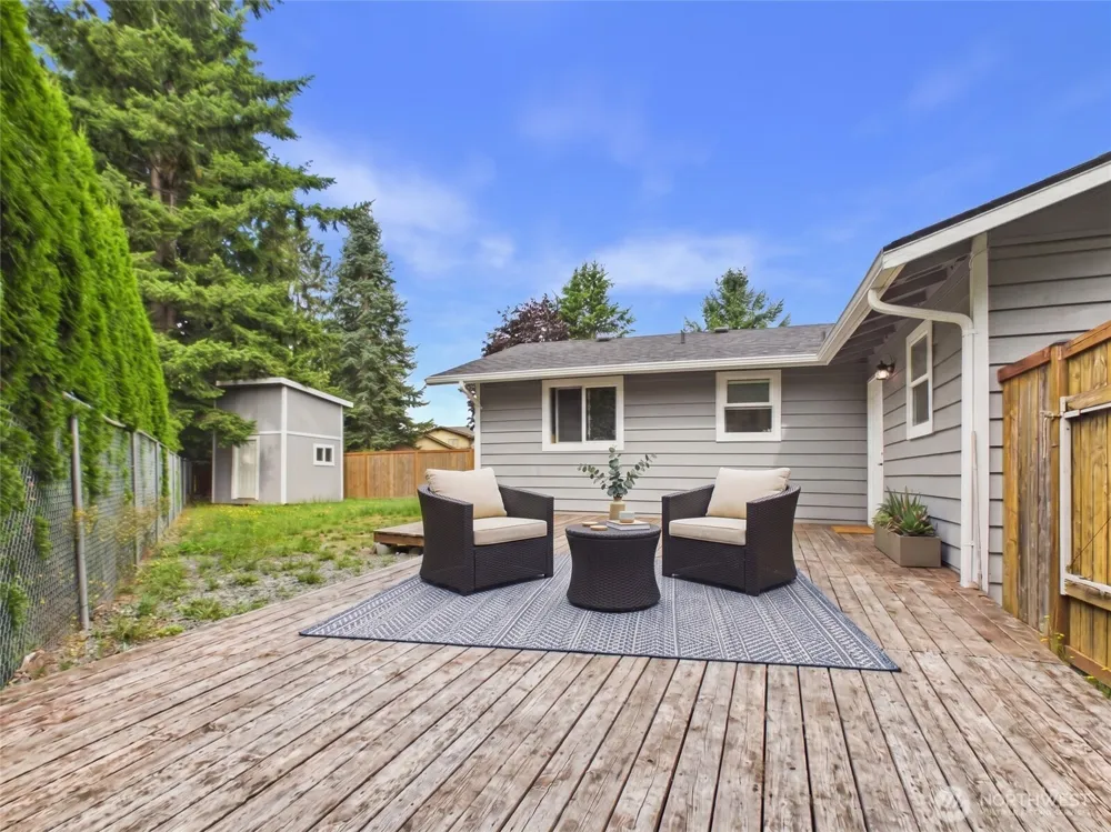 732 Natalie Place Enumclaw, WA 98022