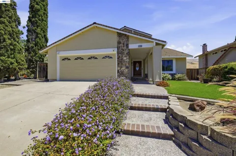 47108 Yucatan Dr