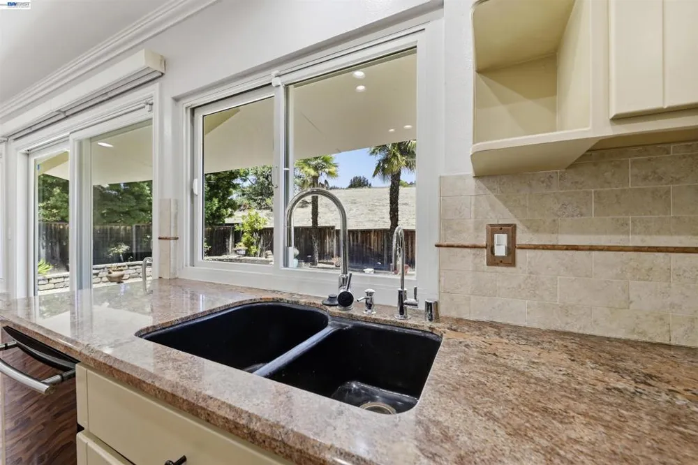 47108 Yucatan Dr Fremont, CA 94539