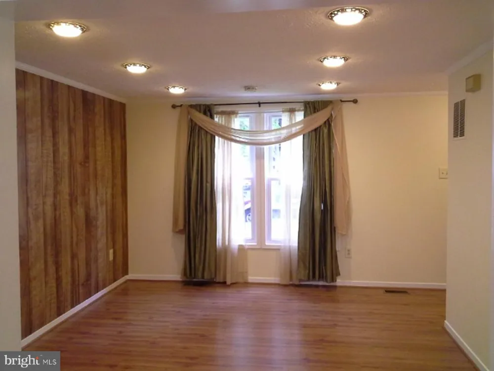 19419 KILDONAN DRIVE Gaithersburg, MD 20879