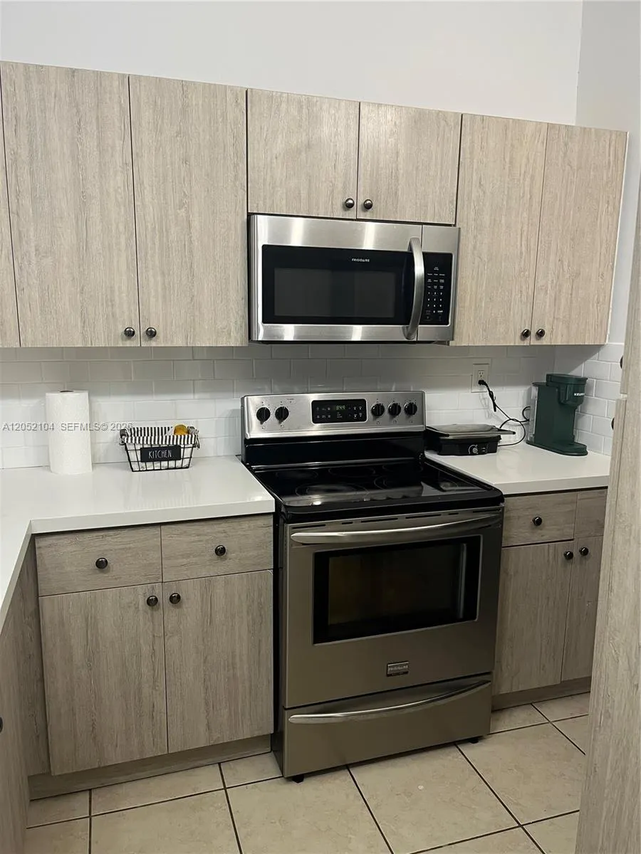 14824 SW 124th Ct Miami, FL 33186