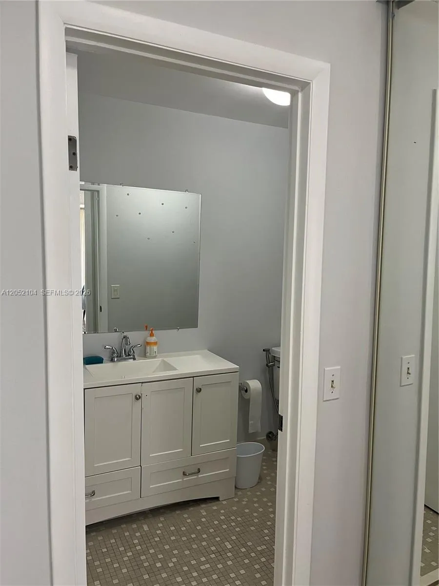 14824 SW 124th Ct Miami, FL 33186