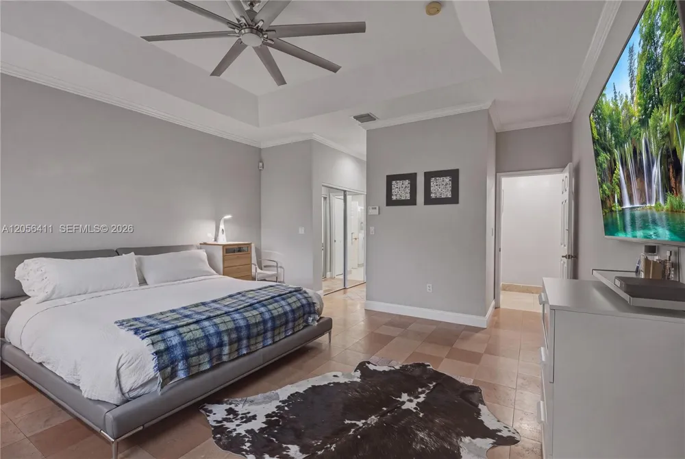 1032 NW 139th Ter Pembroke Pines, FL 33028