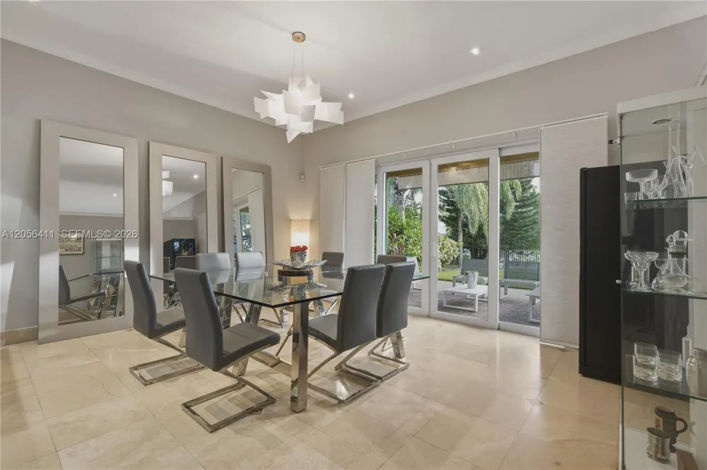 1032 NW 139th Ter Pembroke Pines, FL 33028