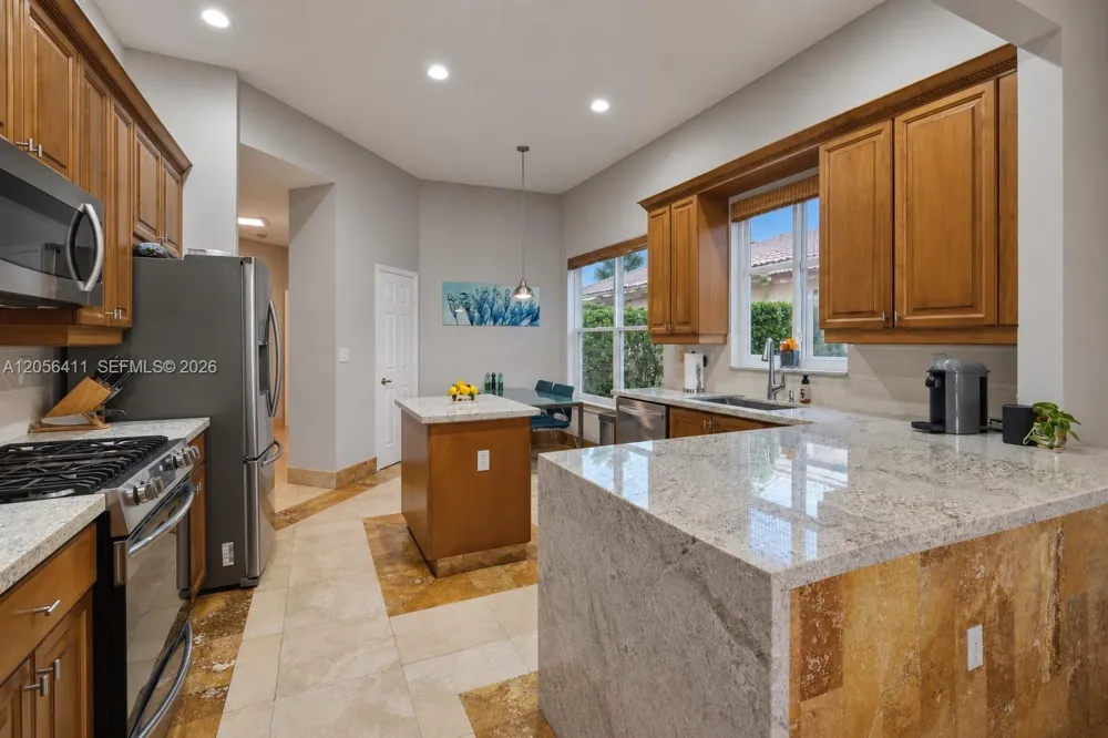 1032 NW 139th Ter Pembroke Pines, FL 33028