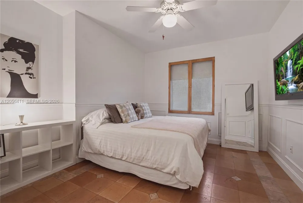 1032 NW 139th Ter Pembroke Pines, FL 33028