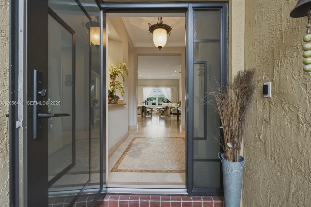 1032 NW 139th Ter Pembroke Pines, FL 33028