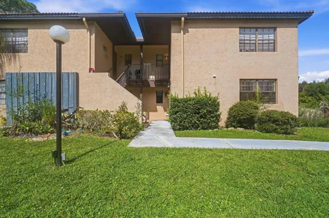 2480 SE Garden Terrace #507